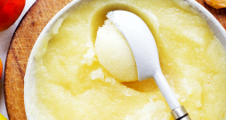Bumbieru un ingvera sorbets.