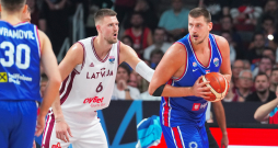 Eiropas čempionāta finālturnīra A apakšgrupas spēle basketbolā vīriešiem starp Latvijas un Serbijas valstsvienībām "Xiaomi Arēnā". Porziņģis pret Jokiču.