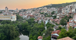 Bulgārijas vēsture ir aizraujoša un notikumiem bagāta... Lūk, vecā Bulgārijas caristes galvaspilsēta Veliko Tarnova.