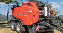 'Kuhn Opticut 33' rotors.