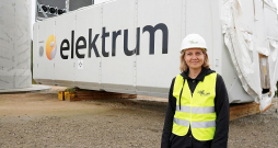 "Mūsu mērķis ir ne tikai sabūvēt pēc iespējas vairāk vēja elektrostacijas, bet arī radīt arvien vairāk labi apmaksātas darba vietas, kāpināt Latvijas IKP," saka Ilvija Boreiko, AS "Latvenergo" valdes locekle un attīstības direktore.