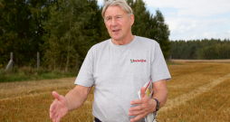 Ivars Ādamsons: "Saimnieki, kuri augus labi baroja, aizvadītajā sezonā izaudzēja labu ražu. Vien daba neļauj to novākt."