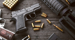 Būt vai nebūt pistolēm medniekiem?