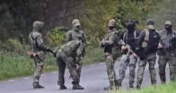 Krievijas pastiprinātas militārās klātbūtnes dēļ Igaunija slēdz satiksmi pa "Sātses zābaku".