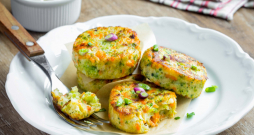 Brokoļu plācenīši.