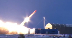 Kadrs no "Burevestnik" izmēģinājuma starta video, ko 2018. gadā demonstrēja Krievijas TV, ir viens no nedaudzajiem publiski pieejamajiem šī "izstrādājuma" attēliem. Kadrs no "Burevestnik" izmēģinājuma starta video, ko 2018. gadā demonstrēja Krievijas TV, ir viens no nedaudzajiem publiski pieejamajiem šī "izstrādājuma" attēliem.