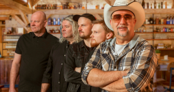 Grupa "Apvedceļš". Grupa "Apvedceļš".