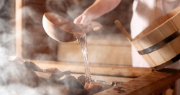 Pirtiņā. Pirtiņā.