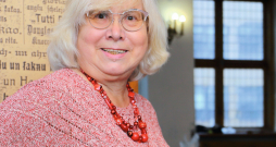 Džemperis ar kimono piedurknēm. Džemperis ar kimono piedurknēm.