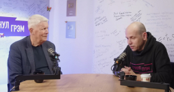 Valsts eksprezidents Valdis Zatlers kanālā "I grjanul grem". Valsts eksprezidents Valdis Zatlers kanālā "I grjanul grem".