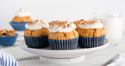 Selerijas un lazdu riekstu mafini. Selerijas un lazdu riekstu mafini.