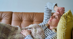 Gripai raksturīgs pēkšņs sākums un augsta temperatūra.