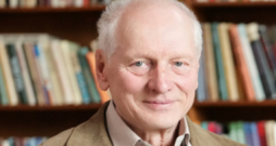 Atmodas laika līderis un arī žurnālists Dainis Īvāns.