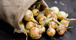 Glabāšanai noder rupja auduma maisiņi. Glabāšanai noder rupja auduma maisiņi.