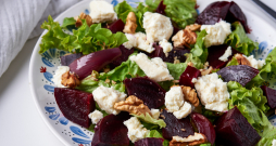 Biešu un valriekstu salāti.