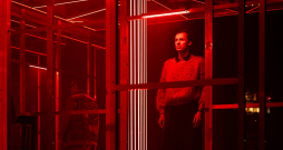 Mārtiņš Meiers Alana Tjūringa lomā.