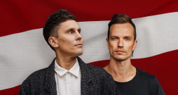 Jānis Šipkēvics (no kreisās) un Reinis Sējāns Liepājas koncertzālē "Lielais dzintars" piedalīsies projektā "Ieklausies Dvēseļu putenī". Jānis Šipkēvics (no kreisās) un Reinis Sējāns Liepājas koncertzālē "Lielais dzintars" piedalīsies projektā "Ieklausies Dvēseļu putenī".