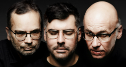 "Baložu pilni pagalmi".