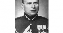 Arturs Silgailis (1895–1997).