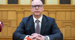 Saeima šodien lems par Armīna Meistera iecelšanu ģenerālprokurora amatā.