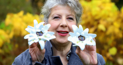 Kristiāna Dimitere: "Puķes ir paradīzes liecinieces."