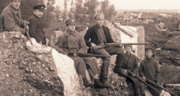 Liepājas garnizona karavīri Kara ostas fortos. 1919. gada rudens. 
