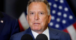 ASV prezidenta Donalda Trampa īpašais sūtnis Stīvs Vitkofs (attēlā) piedāvājis plānu, kas karu Ukrainā paredz izbeigt ar Krievijai izdevīgiem nosacījumiem.