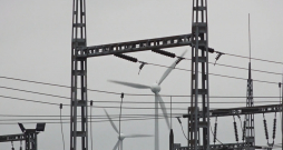 Enerģētikas uzņēmumu pārstāvji uzsver, ka jaunā birža vairāk ietekmēs tirgotājus un tehniskos procesus, nevis mājsaimniecību rēķinus. Enerģētikas uzņēmumu pārstāvji uzsver, ka jaunā birža vairāk ietekmēs tirgotājus un tehniskos procesus, nevis mājsaimniecību rēķinus.