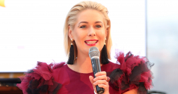 Dziedātāja Liene Šomase. Dziedātāja Liene Šomase.