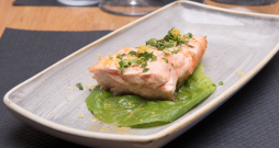 Lasis ar pesto. Lasis ar pesto.