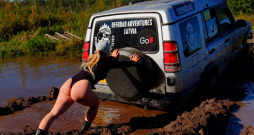 Iepazīšanās šova "Mīlestība bezceļos" publicitātes foto. Iepazīšanās šova "Mīlestība bezceļos" publicitātes foto.