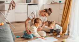 CSP dati iezīmē visai skaudru ainu. Latvijā
solo māšu ģimeņu ir gandrīz piecreiz vairāk nekā solo tēvu.
