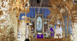 Gaismas dārzs Ropažu baznīcā. Gaismas dārzs Ropažu baznīcā.