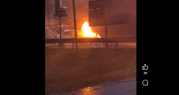 Nodegusī automašīna. Nodegusī automašīna.