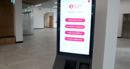 Atklāj Bērnu slimnīcas jauno ēku. Atklāj Bērnu slimnīcas jauno ēku.