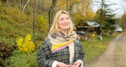 SIA "Jaundzirnavnieki" saimniece Gunita Štorha: Esmu guvusi atziņu, ka dzīvnieku audzēšana ir nemitīgs process, kurā nekad visu nevar zināt, un vienmēr, kad šķiet, ka viss ir piedzīvots, daba parāda savu varenību un saproti, ka aizvien vēl kaut ko vari piedzīvot. SIA "Jaundzirnavnieki" saimniece Gunita Štorha: Esmu guvusi atziņu, ka dzīvnieku audzēšana ir nemitīgs process, kurā nekad visu nevar zināt, un vienmēr, kad šķiet, ka viss ir piedzīvots, daba parāda savu varenību un saproti, ka aizvien vēl kaut ko vari piedzīvot.