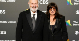 Amerikāņu aktieris un kinorežisors Robs Rainers un viņa sieva Mišela. Amerikāņu aktieris un kinorežisors Robs Rainers un viņa sieva Mišela.