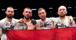 Aleksandrs Čižovs pēc cīņas ar komandu. Aleksandrs Čižovs pēc cīņas ar komandu.