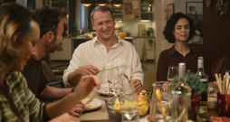 Intars Rešetins-Pētersons un Dārta Daneviča filmā "Perfektie".