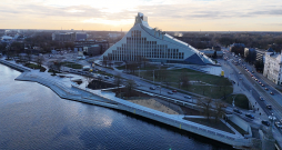 Mūkusalas ielas promenāde pēc pārbūves.