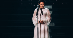 Šova "Pārdziedi mani!" sestā epizode. Šova "Pārdziedi mani!" sestā epizode.