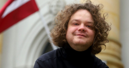 Latviešu  režisors, scenārists un producents Matīss Kaža.