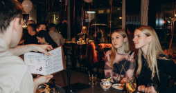 Kafejnīcas "This Place Doesn’t Need a Name – The Breakfast Club" atklāšanas pasākums. Kafejnīcas "This Place Doesn’t Need a Name – The Breakfast Club" atklāšanas pasākums.