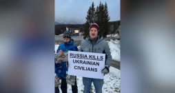 Ekrānuzņēmums no protesta video. Ekrānuzņēmums no protesta video.