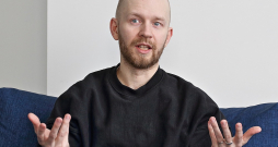 Andris Šuvajevs: "Vai es šobrīd izmantotu raksturojumu "centriski kreisa koalīcija"? Nē!"