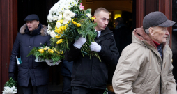 Atvadās no basketbolistes Uļjanas Semjonovas. Atvadās no basketbolistes Uļjanas Semjonovas.