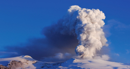 Eijafjadlajegidla vulkāna izvirdums Islandē.