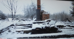 Jēkabpils novadā uguns pilnībā nopostīja koka namu, palikusi vien krāsns un skurstenis. Ugunsnelaimē gāja bojā sieviete.