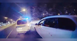 Ekrānuzņēmums no pakaļdzīšanās video.