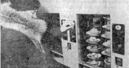 Sviestmaizīšu automāts K. Būmaņa ēdnīcā "Automāts".